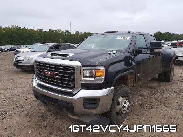 1GT42VCY4JF171665_2.webp