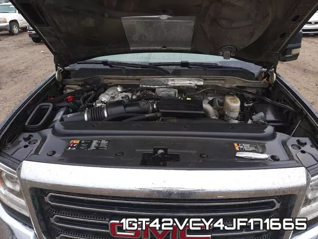 1GT42VCY4JF171665_7.webp