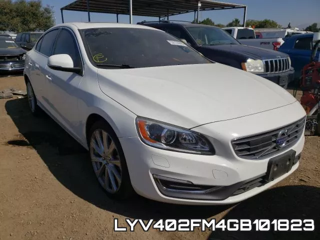 LYV402FM4GB101823