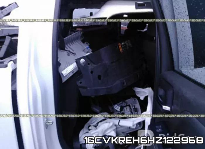 1GCVKREH6HZ122968_8.webp