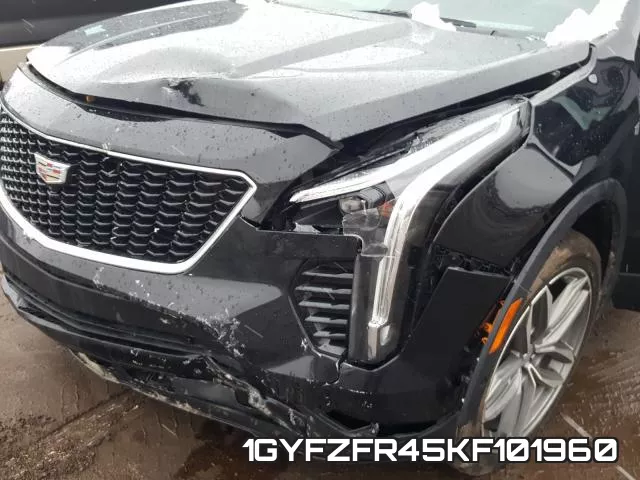 1GYFZFR45KF101960_9.webp