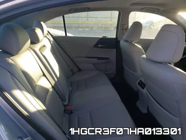 1HGCR3F07HA013301_6.webp