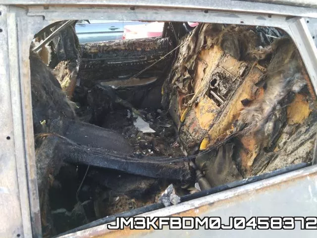 JM3KFBDM0J0458372_10.webp