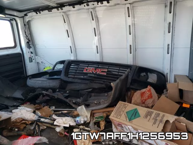 1GTW7AFF1H1256953_6.webp