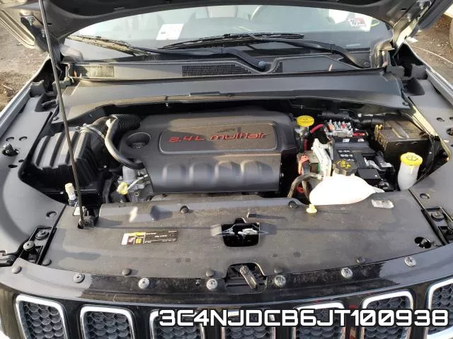 3C4NJDCB6JT100938_7.webp
