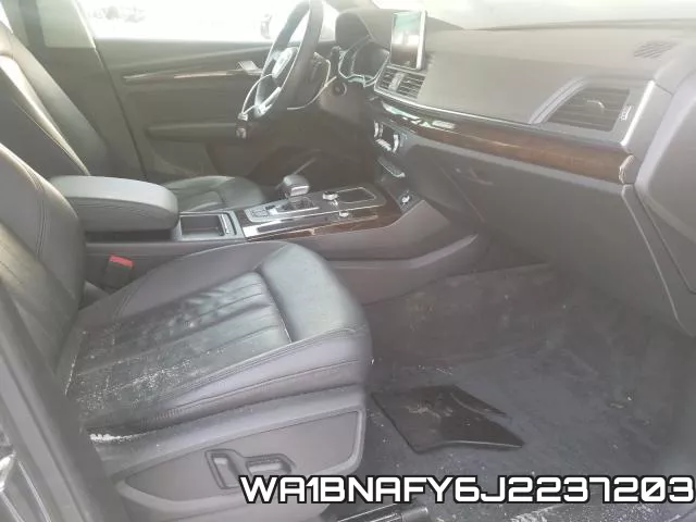 WA1BNAFY6J2237203_5.webp