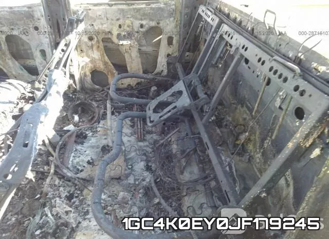 1GC4K0EY0JF179245_7.webp