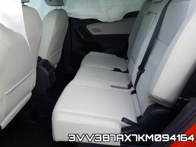 3VV3B7AX7KM094164_6.webp