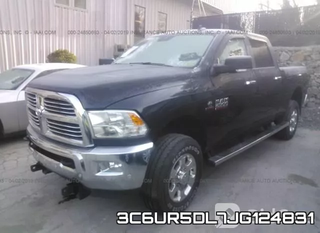 3C6UR5DL7JG124831_2.webp