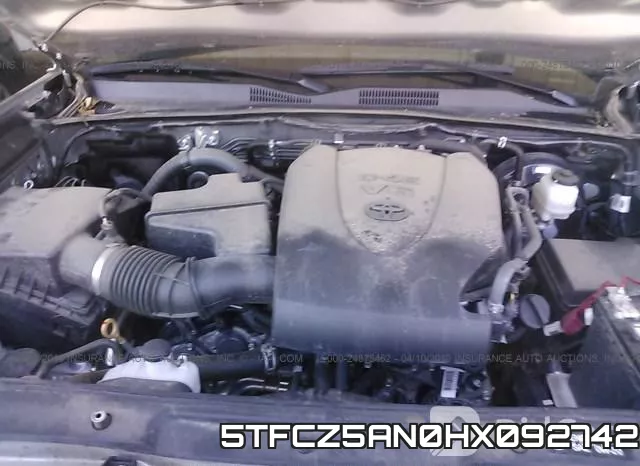 5TFCZ5AN0HX092742_10.webp