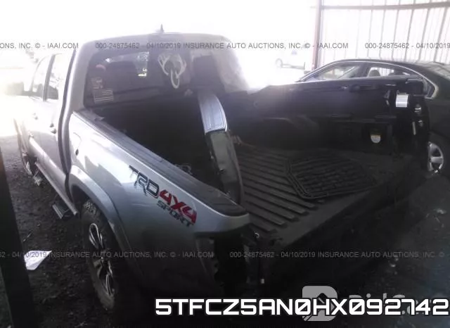 5TFCZ5AN0HX092742_3.webp