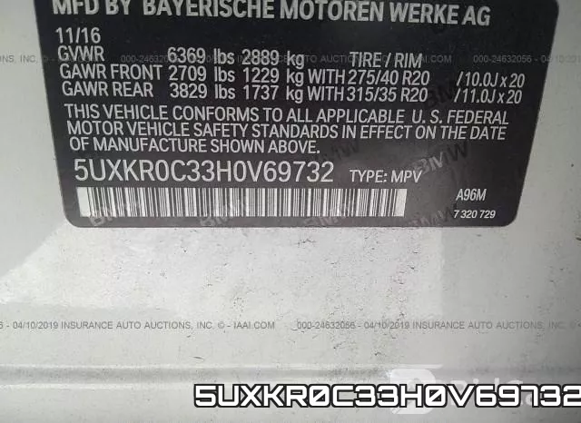 5UXKR0C33H0V69732_9.webp