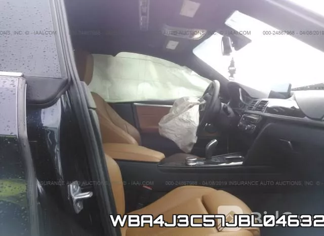 WBA4J3C57JBL04632_5.webp