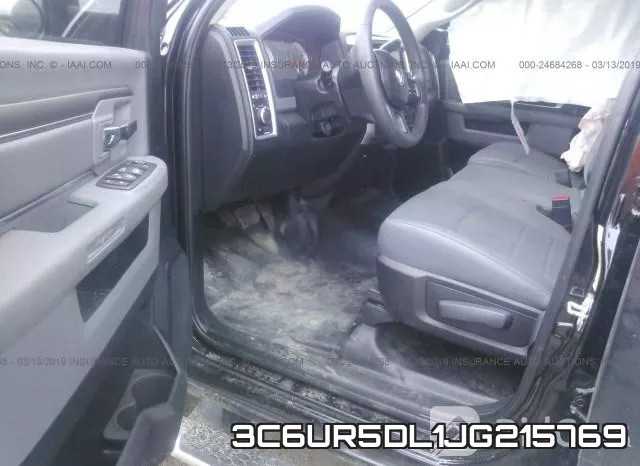 3C6UR5DL1JG215769_5.webp