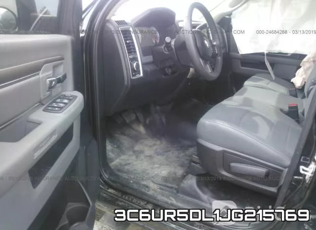 3C6UR5DL1JG215769_8.webp