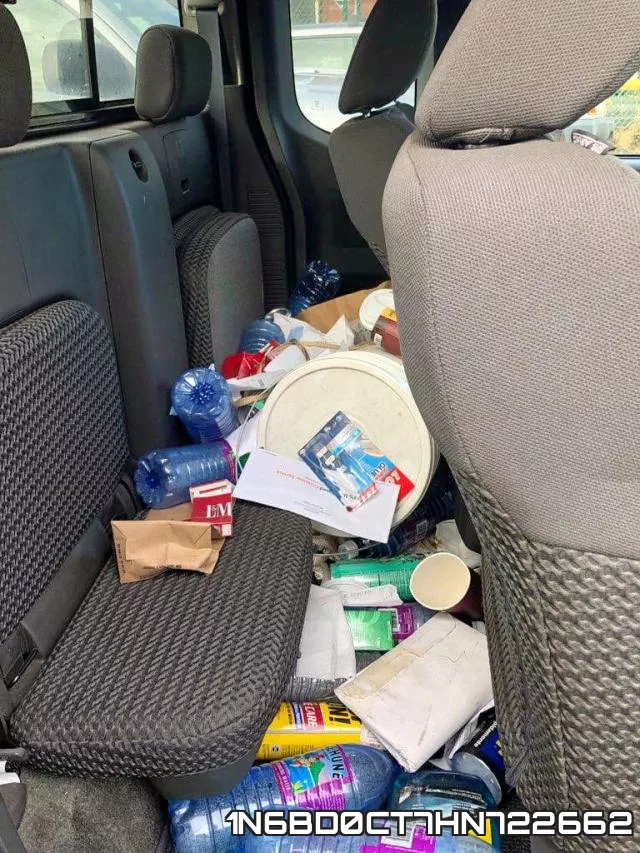 1N6BD0CT7HN722662_6.webp