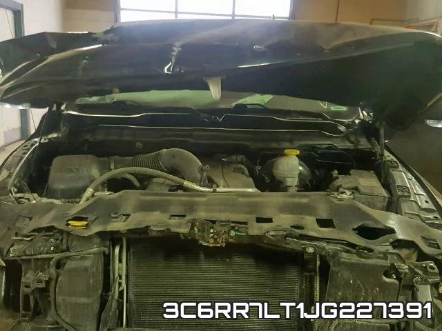 3C6RR7LT1JG227391_7.webp