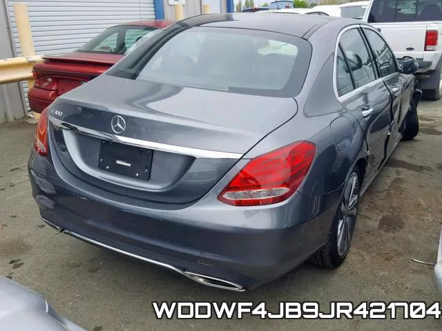 WDDWF4JB9JR421704_4.webp