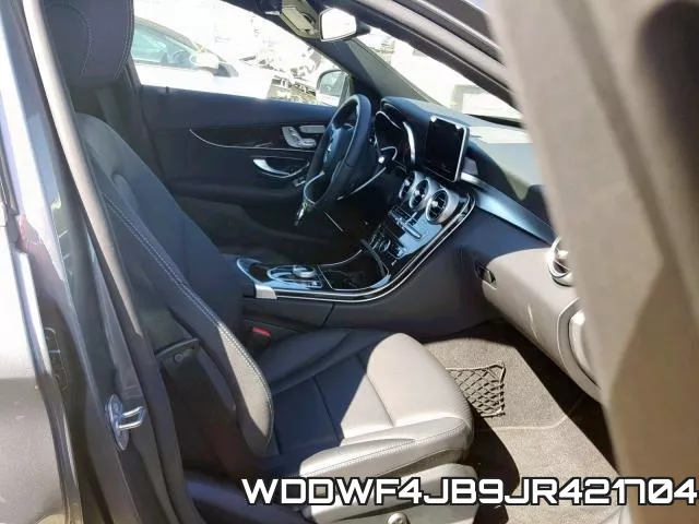 WDDWF4JB9JR421704_5.webp