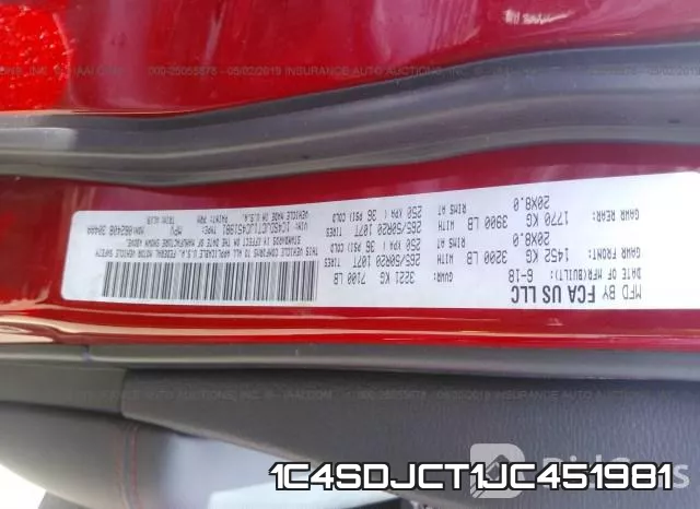 1C4SDJCT1JC451981_9.webp
