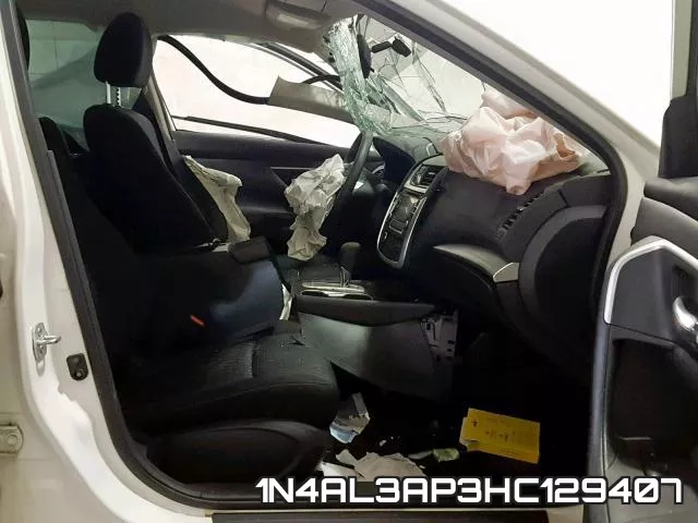 1N4AL3AP3HC129407_5.webp