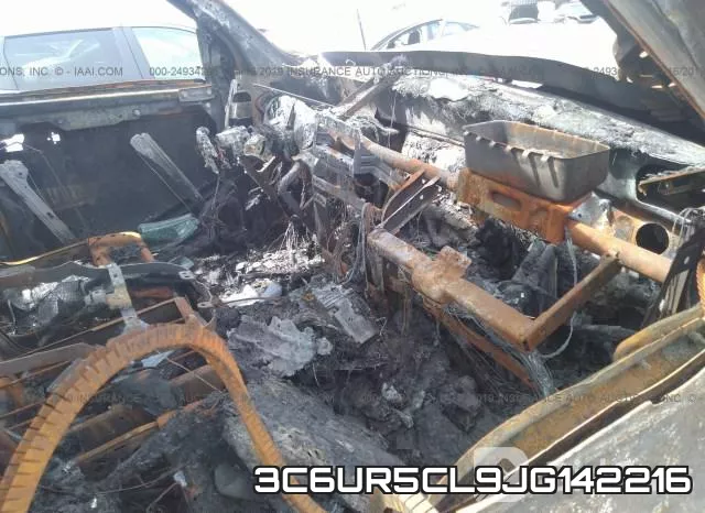 3C6UR5CL9JG142216_5.webp