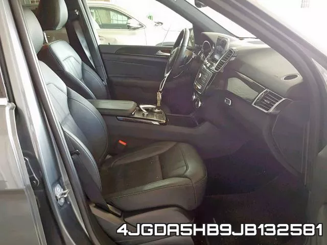 4JGDA5HB9JB132581_5.webp