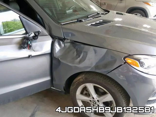 4JGDA5HB9JB132581_9.webp
