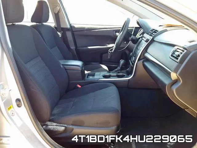 4T1BD1FK4HU229065_5.webp