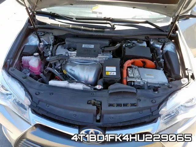 4T1BD1FK4HU229065_7.webp