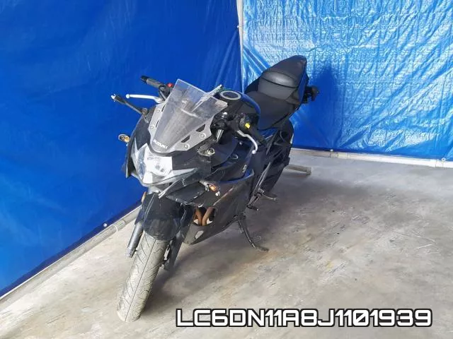 LC6DN11A8J1101939_2.webp