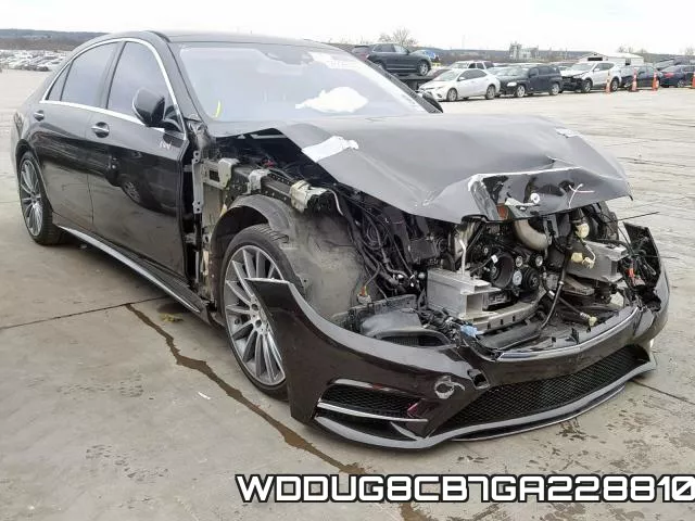 WDDUG8CB7GA228810