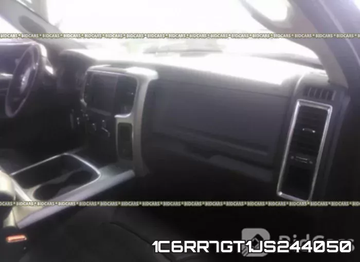 1C6RR7GT1JS244050_5.webp