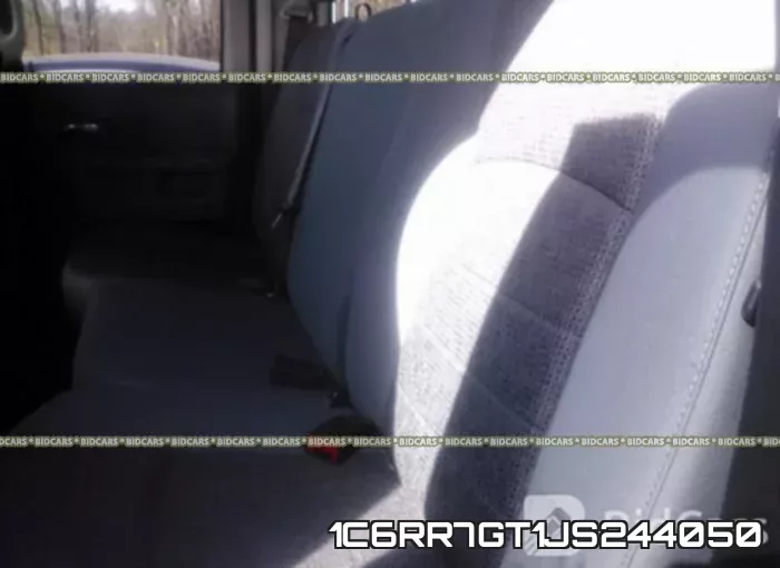 1C6RR7GT1JS244050_8.webp
