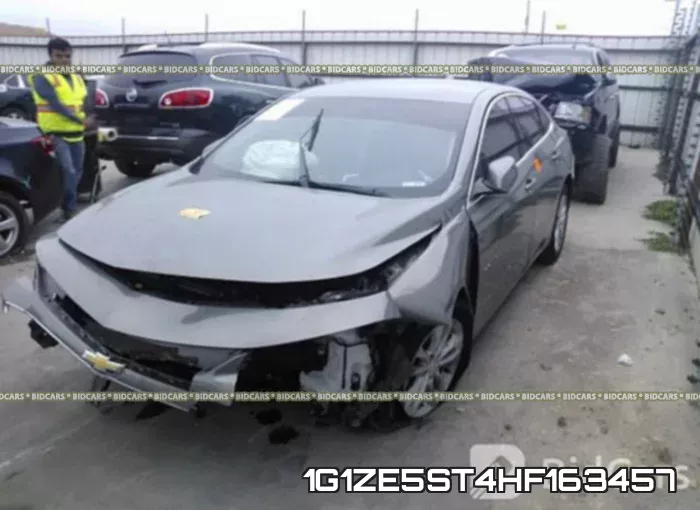 1G1ZE5ST4HF163457