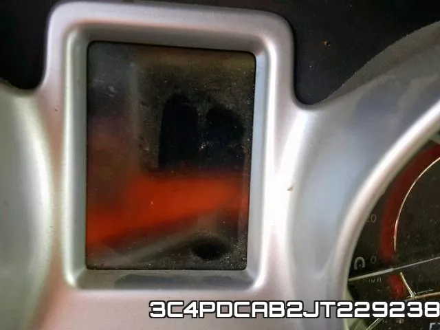 3C4PDCAB2JT229238_8.webp