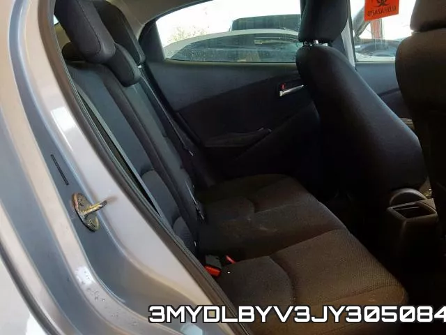3MYDLBYV3JY305084_6.webp