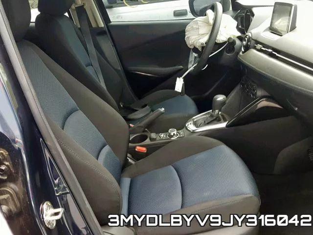 3MYDLBYV9JY316042_5.webp
