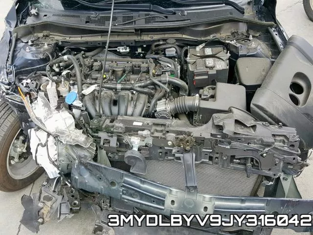 3MYDLBYV9JY316042_7.webp
