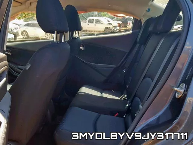 3MYDLBYV9JY317711_6.webp