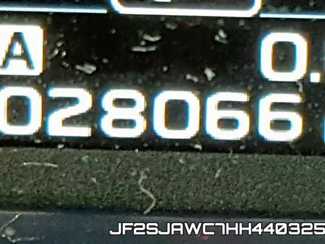 JF2SJAWC7HH440325_8.webp