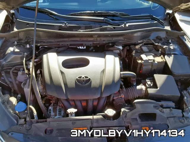 3MYDLBYV1HY174134_7.webp