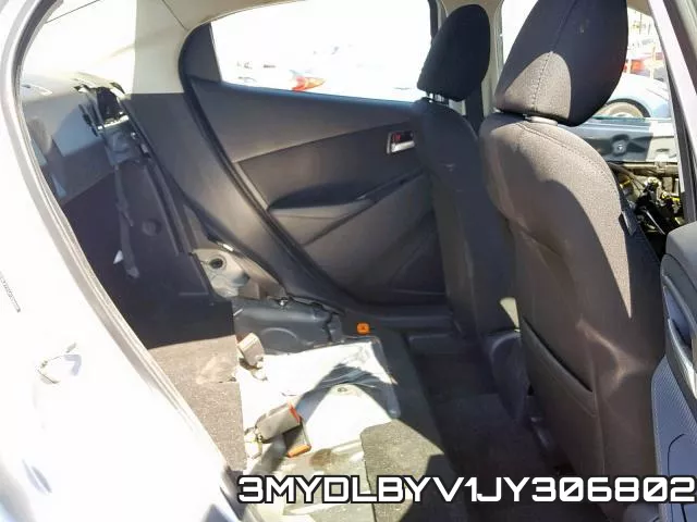 3MYDLBYV1JY306802_6.webp