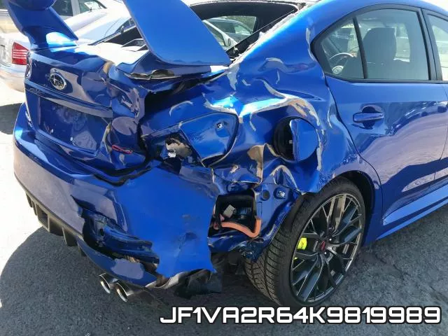 JF1VA2R64K9819989_9.webp