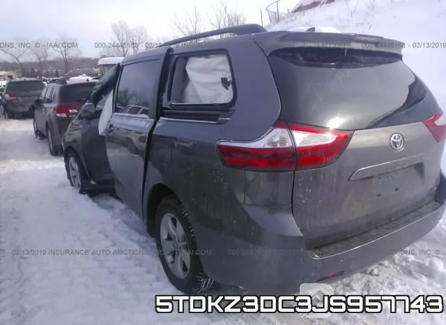 5TDKZ3DC3JS957743_3.webp