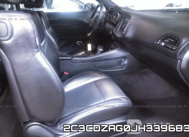 2C3CDZAG0JH339683_5.webp