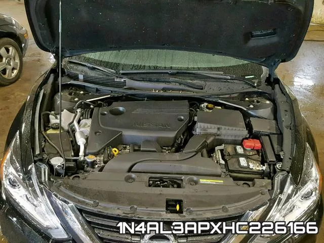 1N4AL3APXHC226166_7.webp