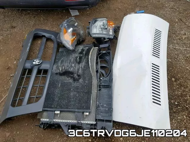 3C6TRVDG6JE110204_9.webp