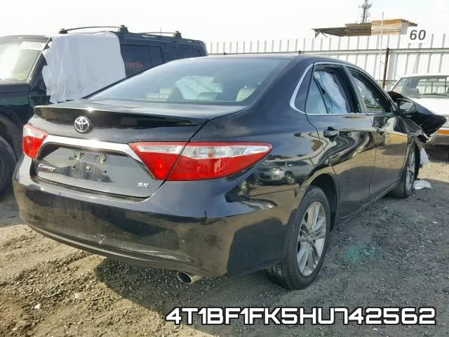 4T1BF1FK5HU742562_4.webp