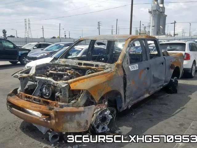 3C6UR5CLXHG570953_2.webp